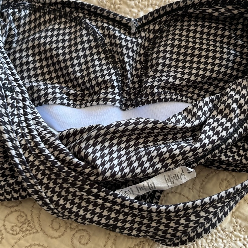 SAGE Set of 2 Sports Bras - Picture 5 of 8